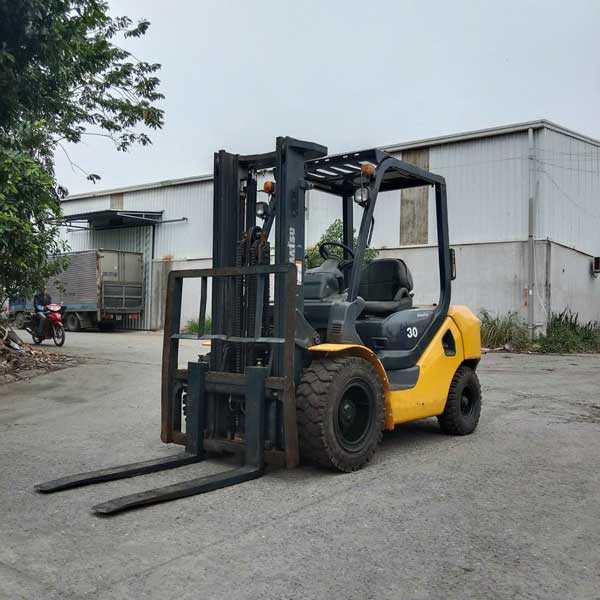 xe nâng cũ Komatsu xe nâng cũ Komatsu